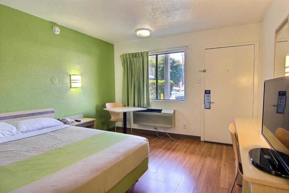 Motel 6-Austin, Tx - Airport - South Εξωτερικό φωτογραφία
