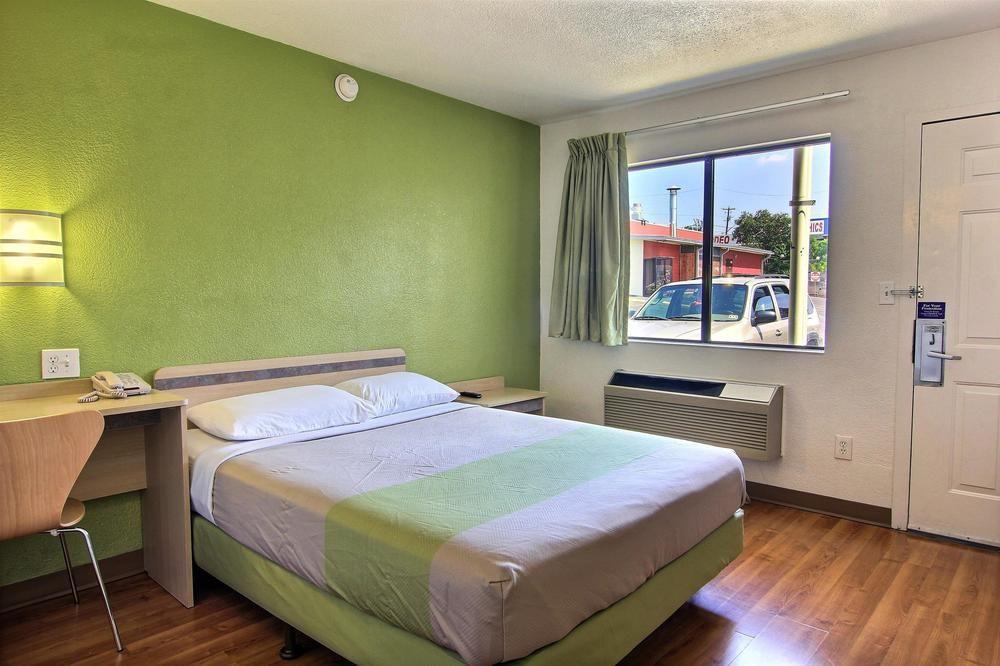 Motel 6-Austin, Tx - Airport - South Εξωτερικό φωτογραφία